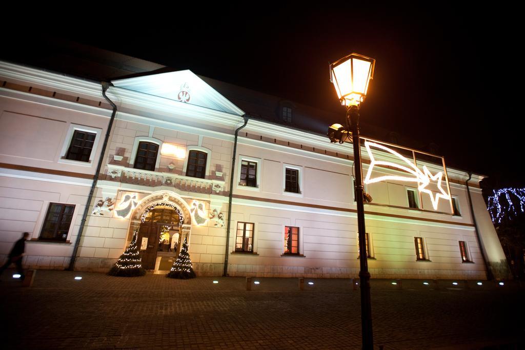 Zamek Krolewski W Niepolomicach Niepołomice Buitenkant foto